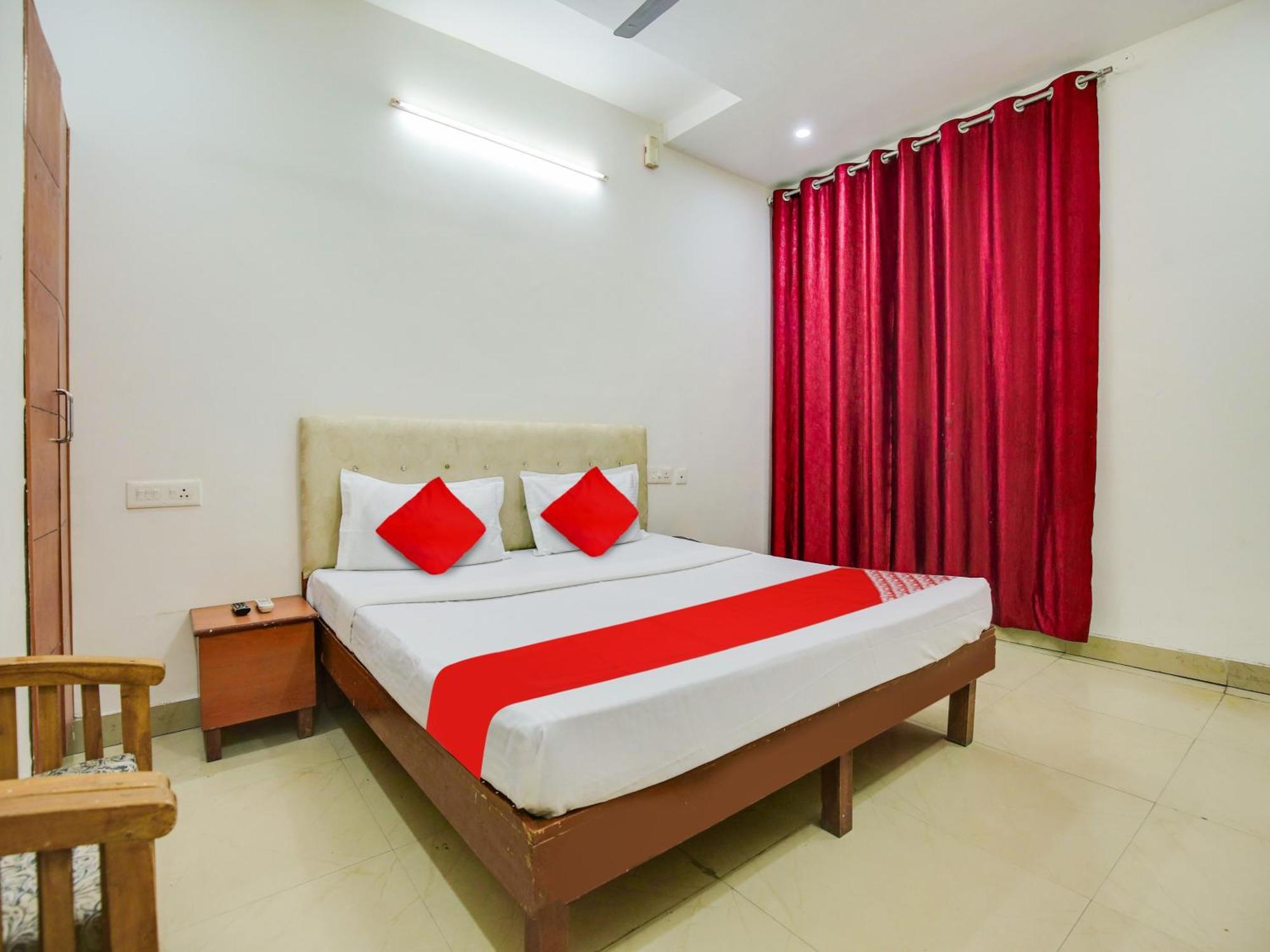 Hotel O Platinum Inn Nayagaon Extérieur photo