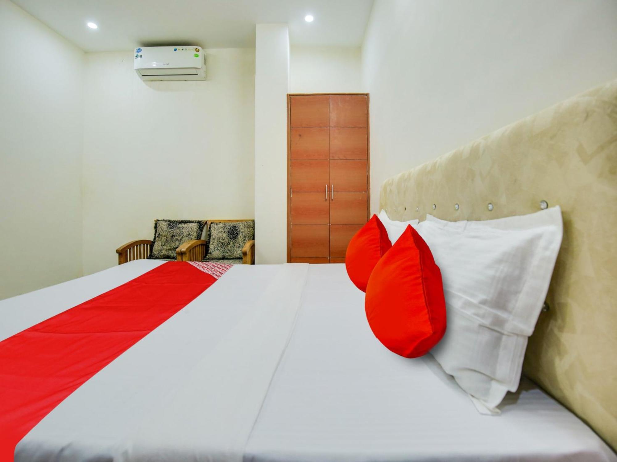 Hotel O Platinum Inn Nayagaon Extérieur photo