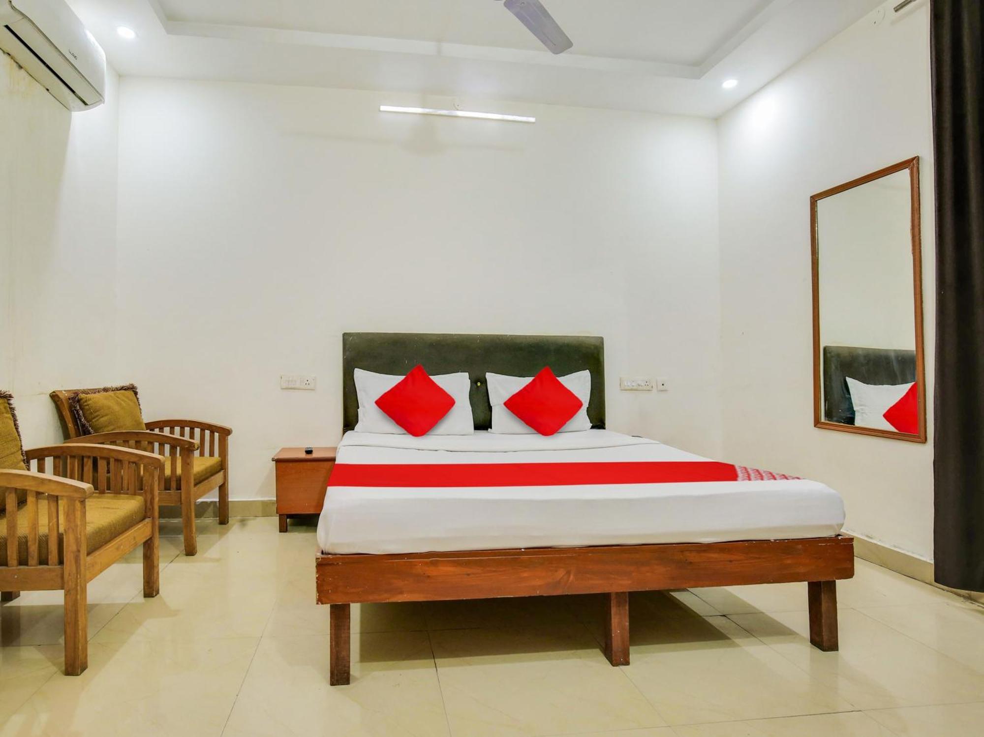 Hotel O Platinum Inn Nayagaon Extérieur photo