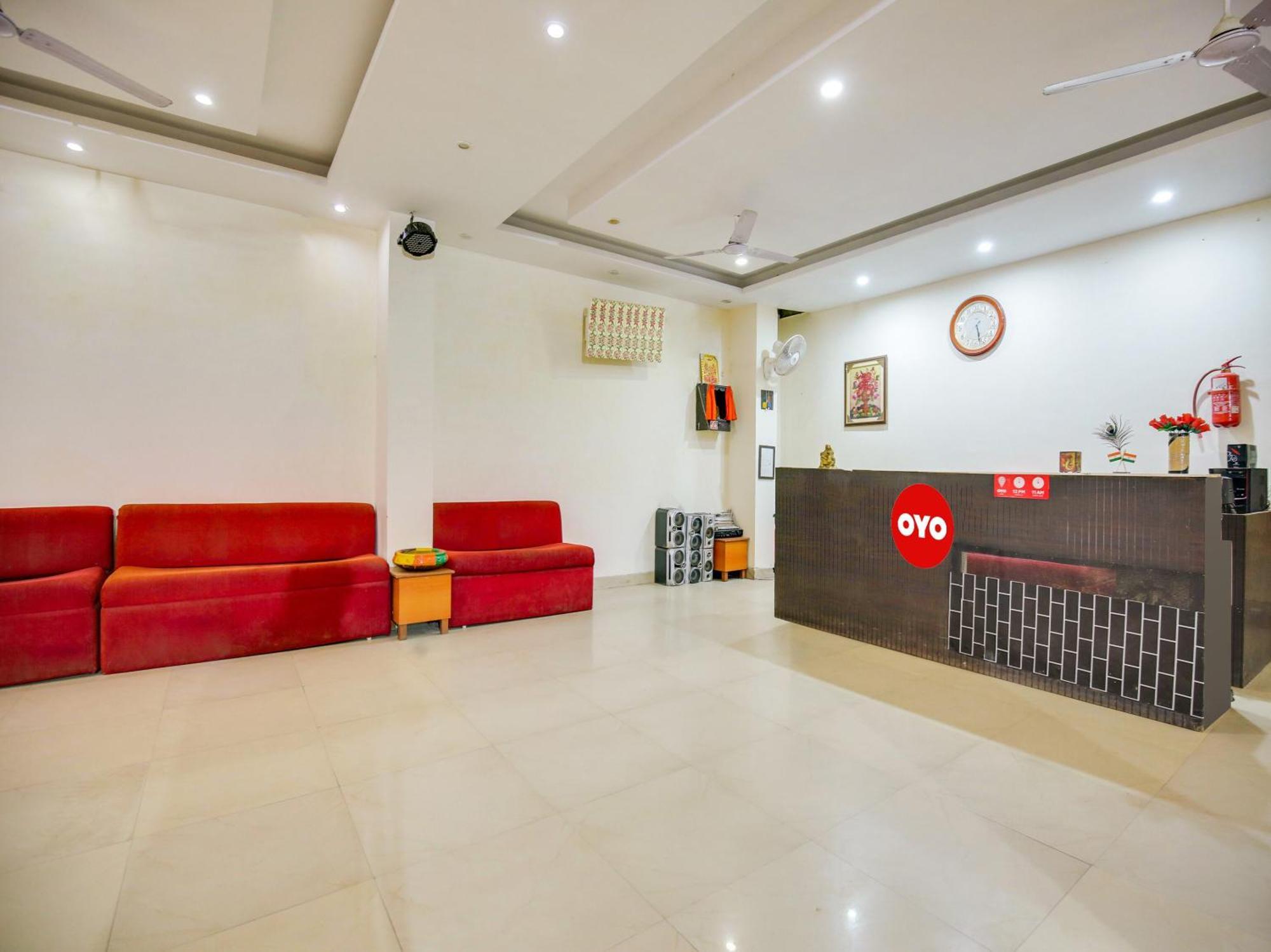 Hotel O Platinum Inn Nayagaon Extérieur photo